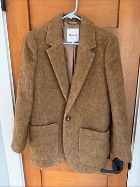Madewell Women’s The Larsen Blazer in Boucle - Toffee Melange
